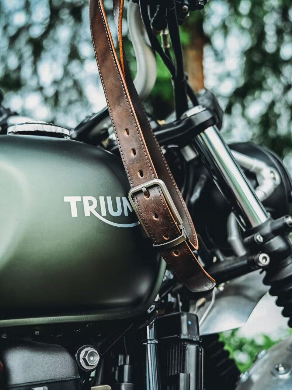 香港狄記皮具 狄記 原創真皮手工 ins郵差包 ins風格包包 頭層牛皮包包 皮革 原創手工真皮 皮件 DEEPKEE 復古真皮手工包