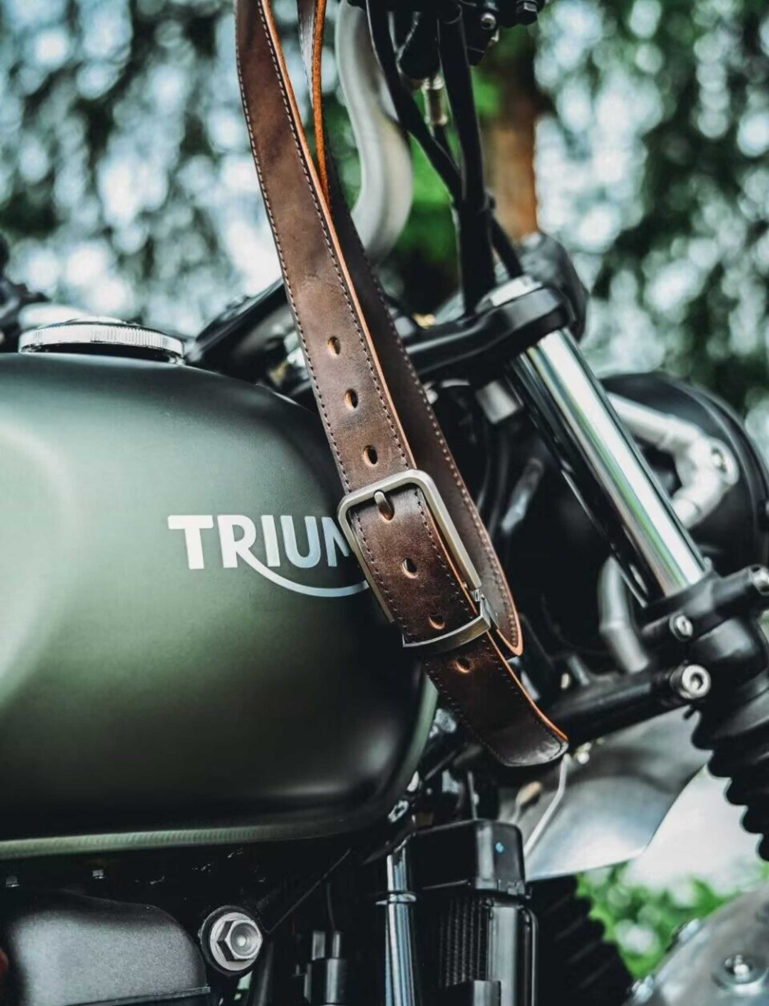 香港狄記皮具 狄記 原創真皮手工 ins郵差包 ins風格包包 頭層牛皮包包 皮革 原創手工真皮 皮件 DEEPKEE 復古真皮手工包