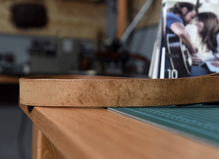 香港狄記皮具 狄記 原創真皮手工 ins郵差包 ins風格包包 頭層牛皮包包 皮革 原創手工真皮 皮件 DEEPKEE 復古真皮手工包