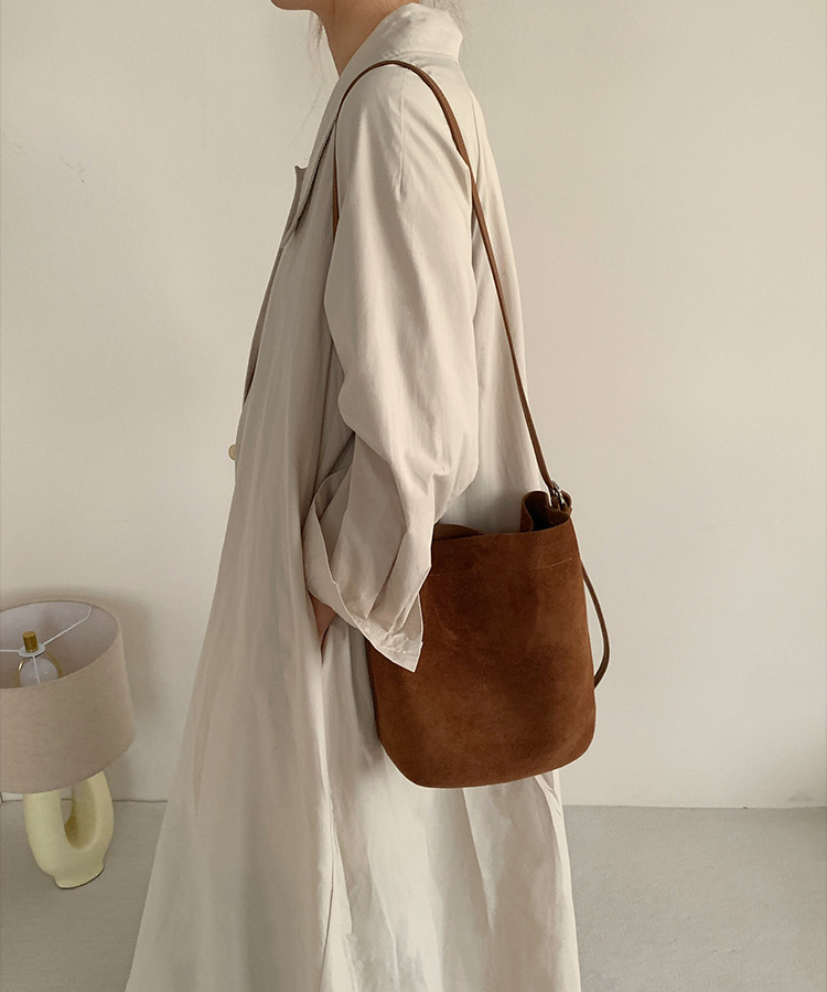 香港狄記皮具 狄記 原創真皮手工 ins郵差包 ins風格包包 頭層牛皮包包 皮革 原創手工真皮 皮件 DEEPKEE 復古真皮手工包