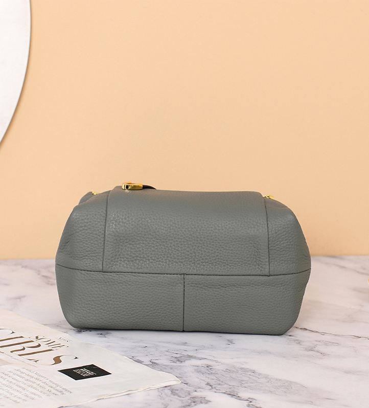 DEEPKEE original nubuck handmade full-grain genuine leather cowhide bag 頭層牛皮枕頭包 5502 號