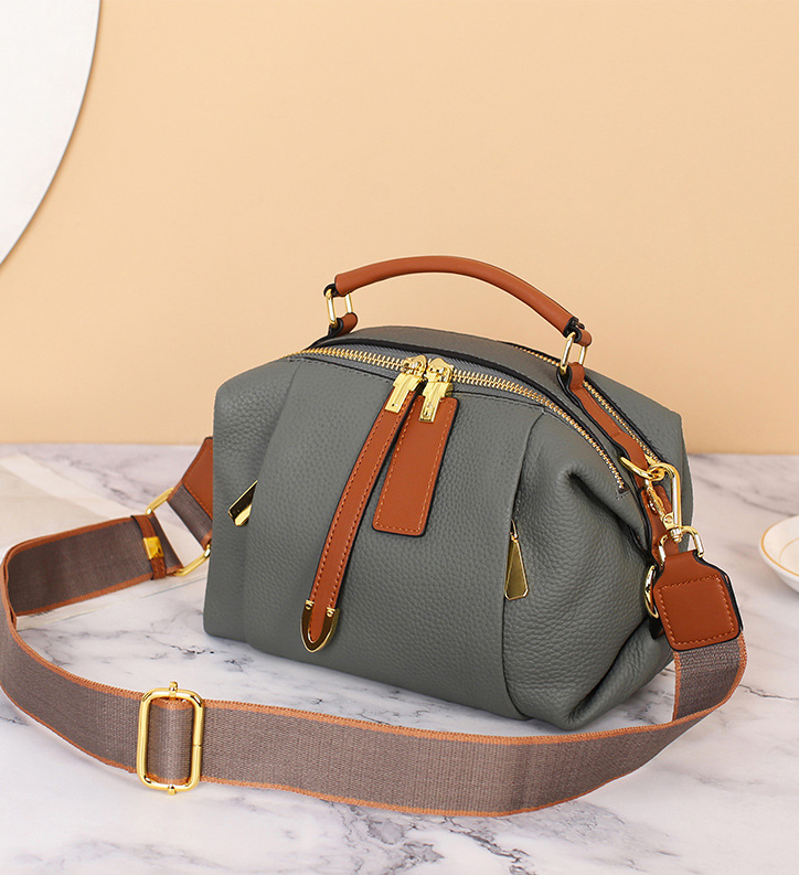 DEEPKEE original nubuck handmade full-grain genuine leather cowhide bag 頭層牛皮枕頭包 5502 號