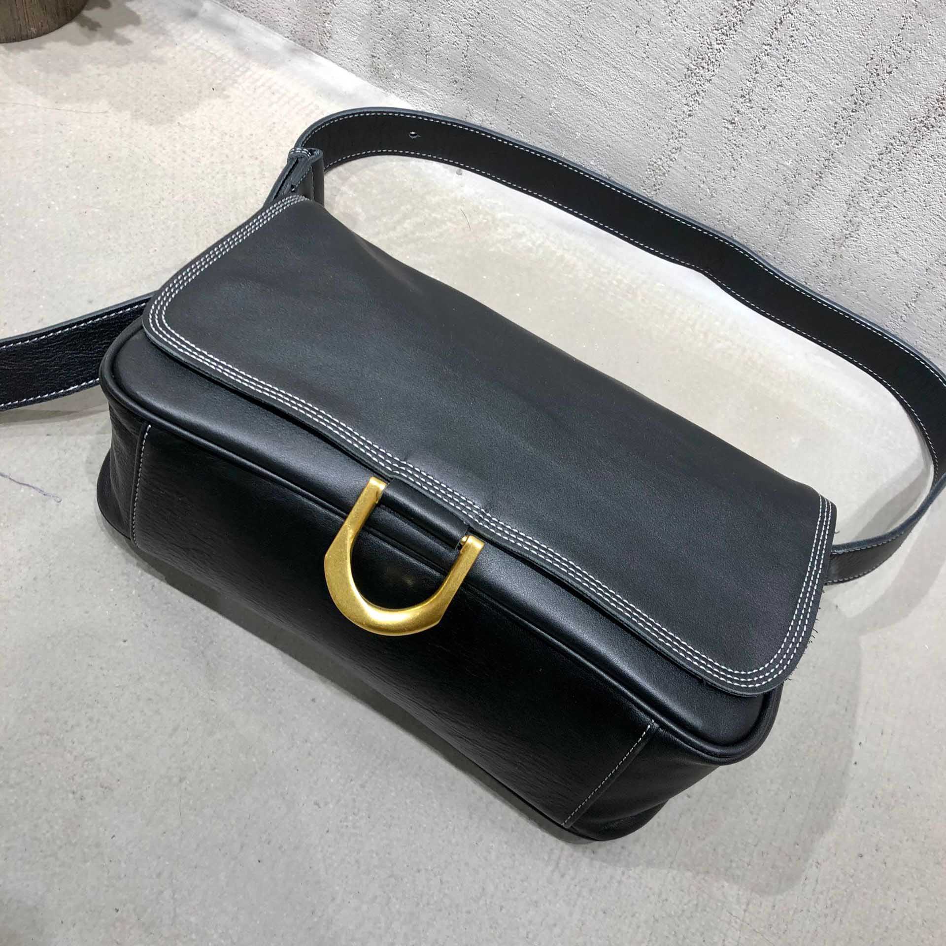 香港狄記皮具 狄記 原創真皮手工 ins郵差包 ins風格包包 頭層牛皮包包 皮革 原創手工真皮 皮件 DEEPKEE 復古真皮手工包