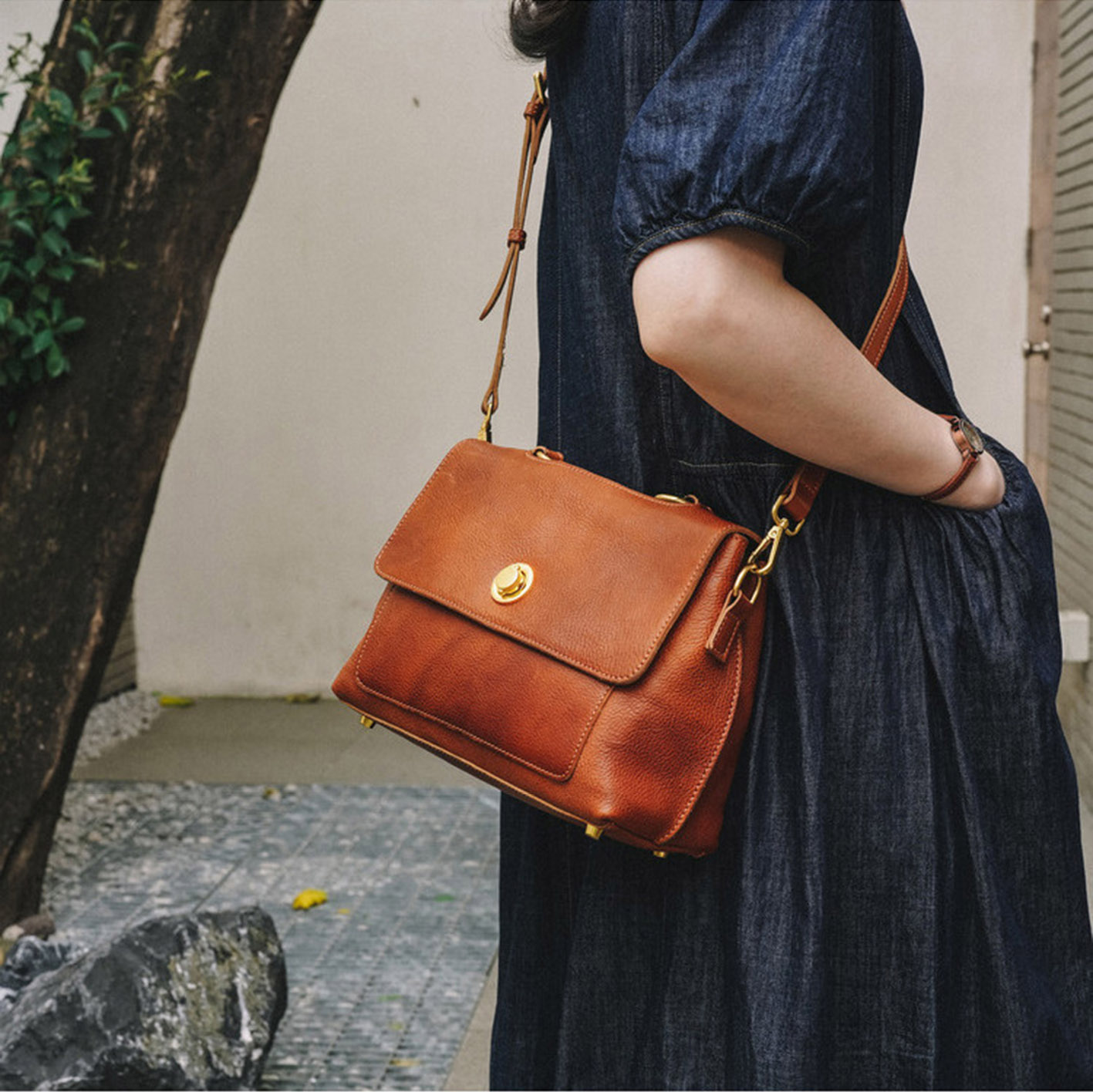 香港狄記皮具 狄記 原創真皮手工 ins郵差包 ins風格包包 頭層牛皮包包 皮革 原創手工真皮 皮件 DEEPKEE 復古真皮手工包