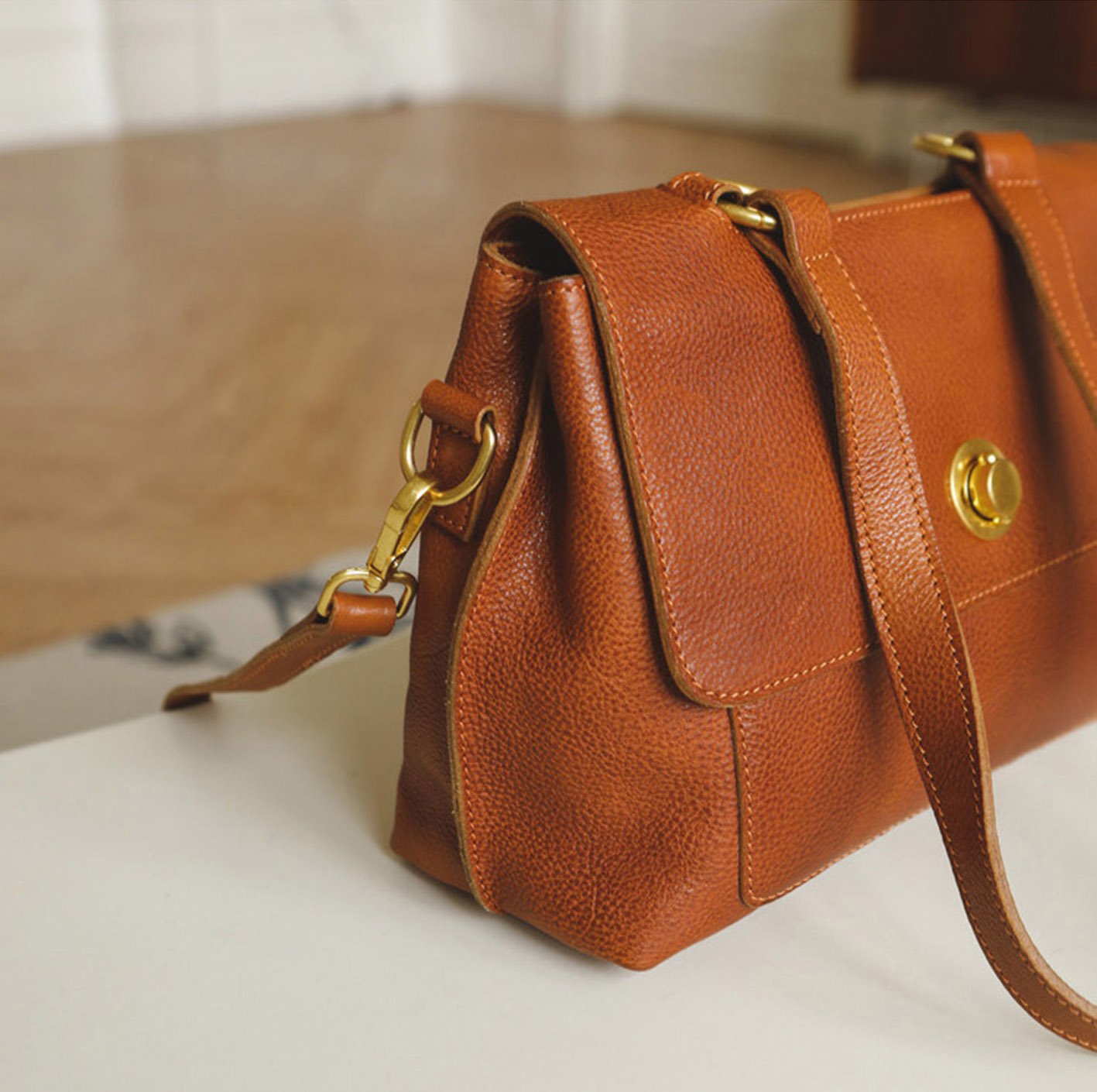 香港狄記皮具 狄記 原創真皮手工 ins郵差包 ins風格包包 頭層牛皮包包 皮革 原創手工真皮 皮件 DEEPKEE 復古真皮手工包