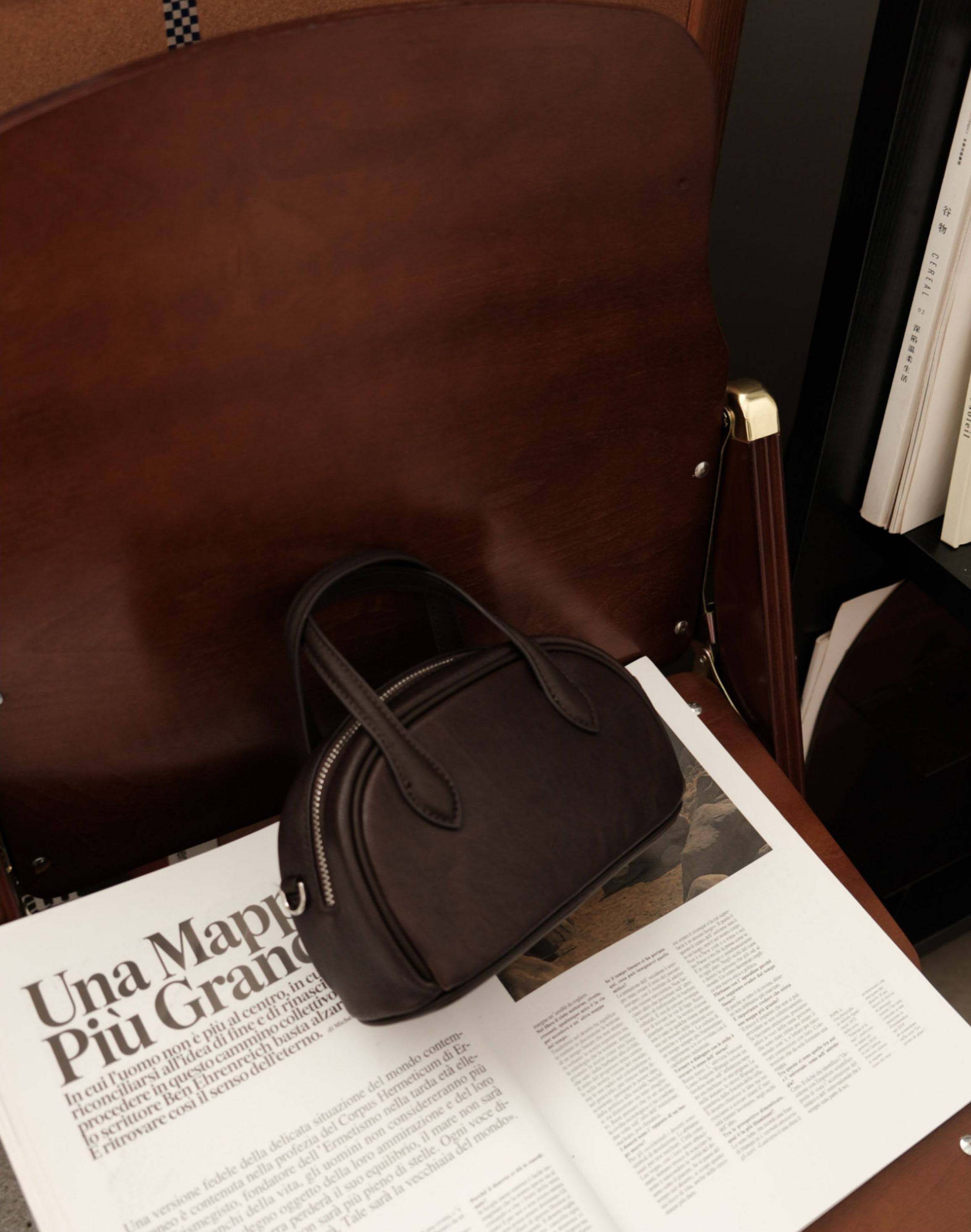 香港狄記皮具 狄記 原創真皮手工 ins郵差包 ins風格包包 頭層牛皮包包 皮革 原創手工真皮 皮件 DEEPKEE 復古真皮手工包