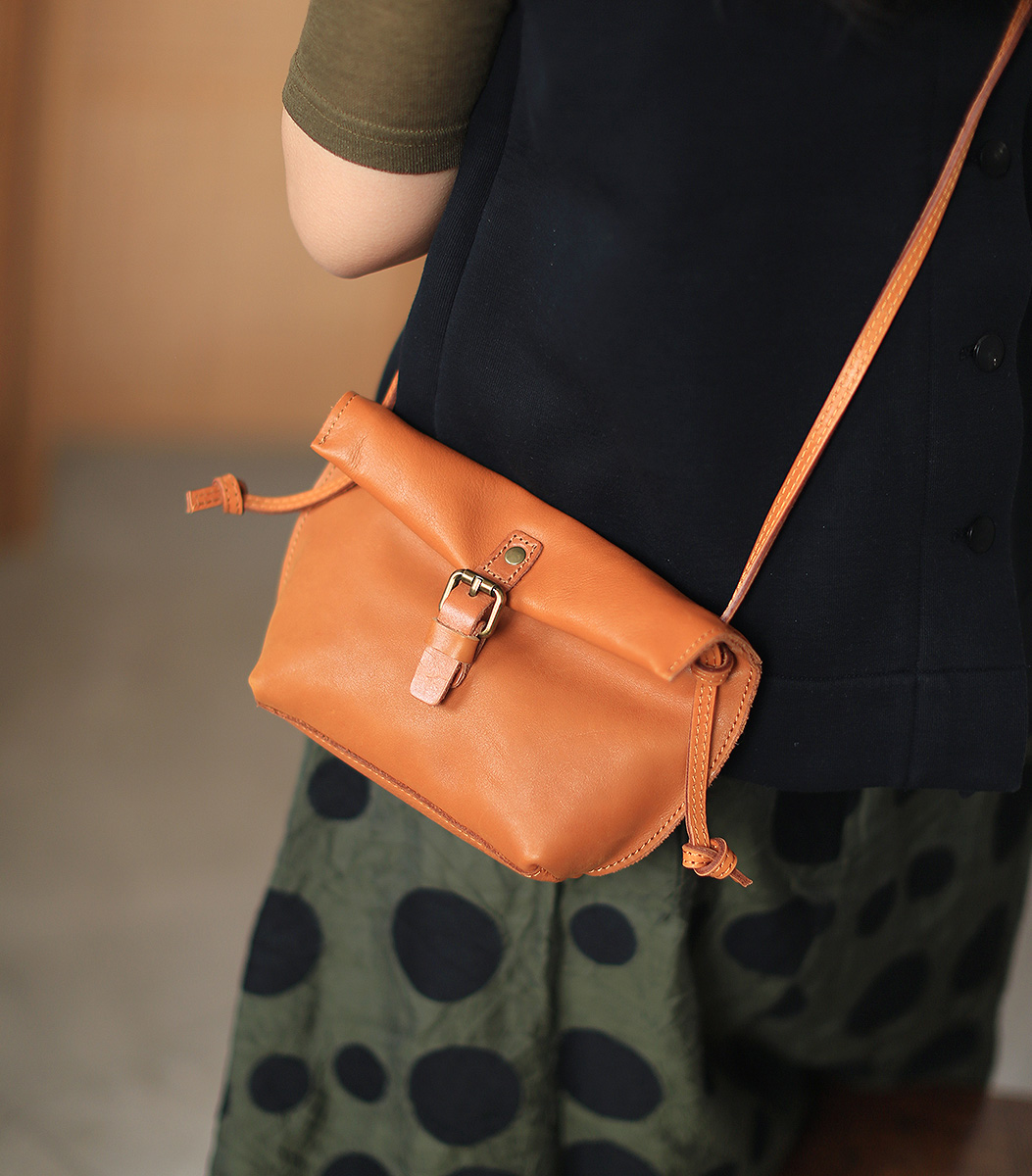 香港狄記皮具 狄記 原創真皮手工 ins郵差包 ins風格包包 頭層牛皮包包 皮革 原創手工真皮 皮件 DEEPKEE 復古真皮手工包