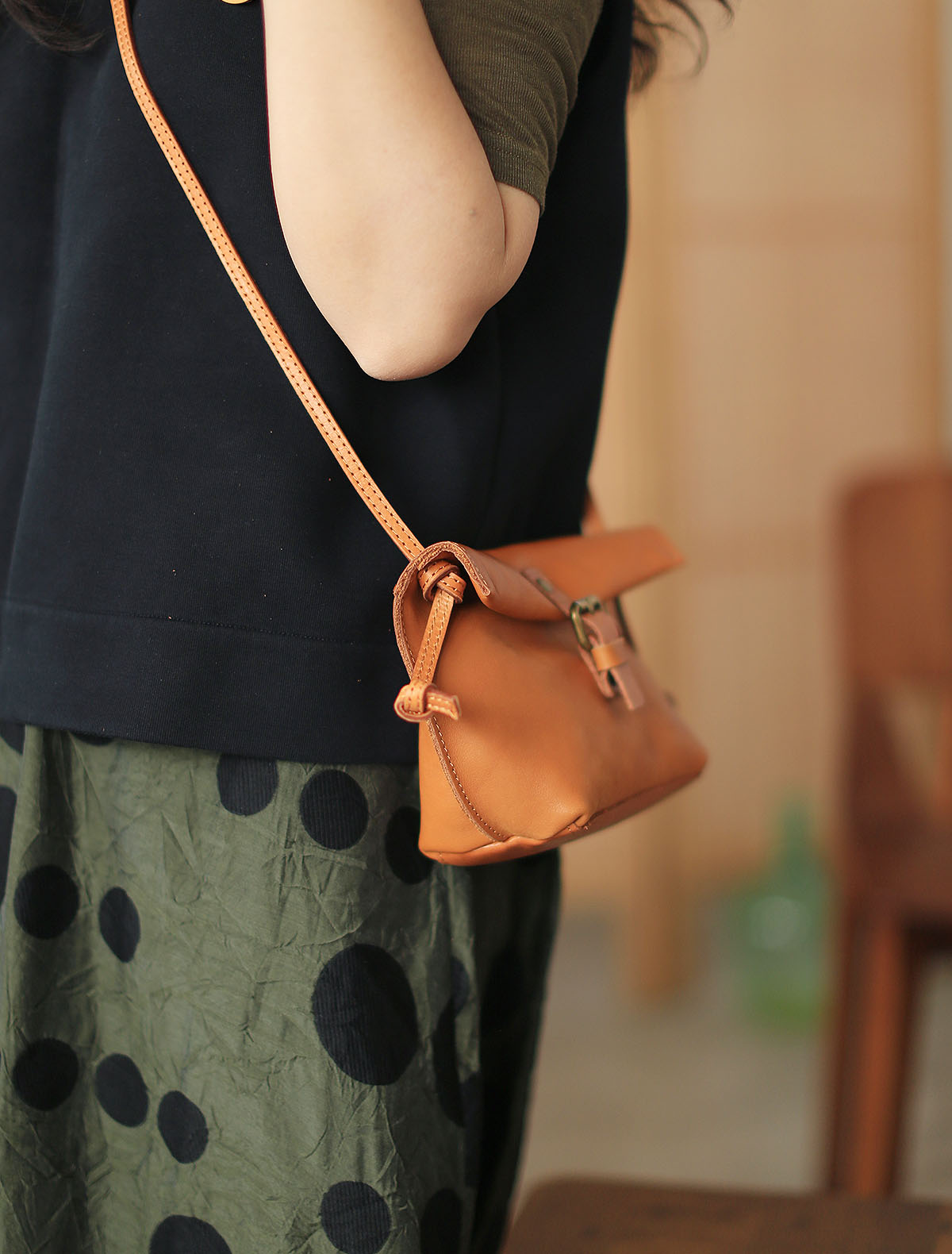 香港狄記皮具 狄記 原創真皮手工 ins郵差包 ins風格包包 頭層牛皮包包 皮革 原創手工真皮 皮件 DEEPKEE 復古真皮手工包