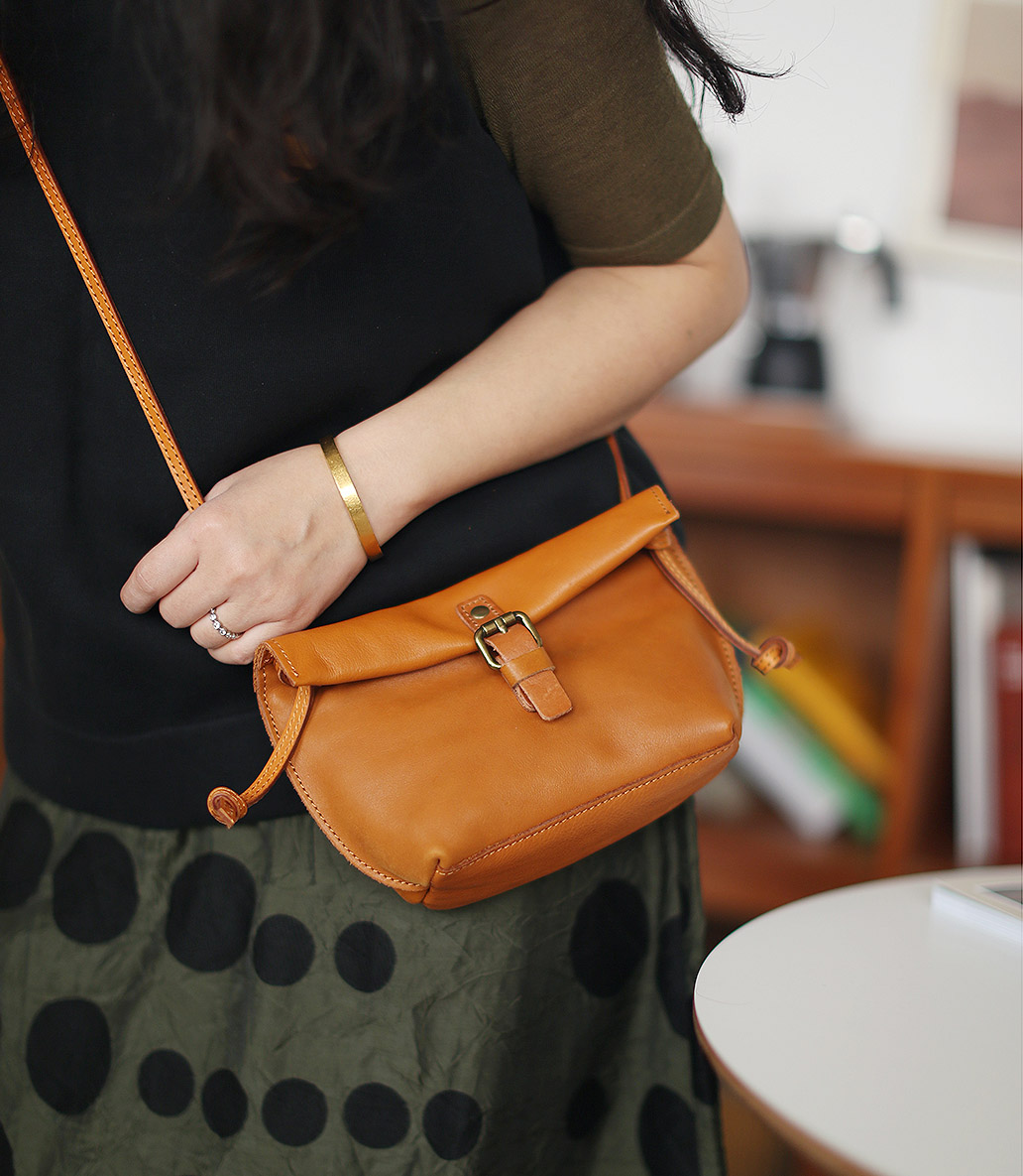 香港狄記皮具 狄記 原創真皮手工 ins郵差包 ins風格包包 頭層牛皮包包 皮革 原創手工真皮 皮件 DEEPKEE 復古真皮手工包