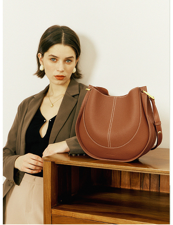 香港狄記皮具 狄記 原創真皮手工 ins郵差包 ins風格包包 頭層牛皮包包 皮革 原創手工真皮 皮件 DEEPKEE 復古真皮手工包