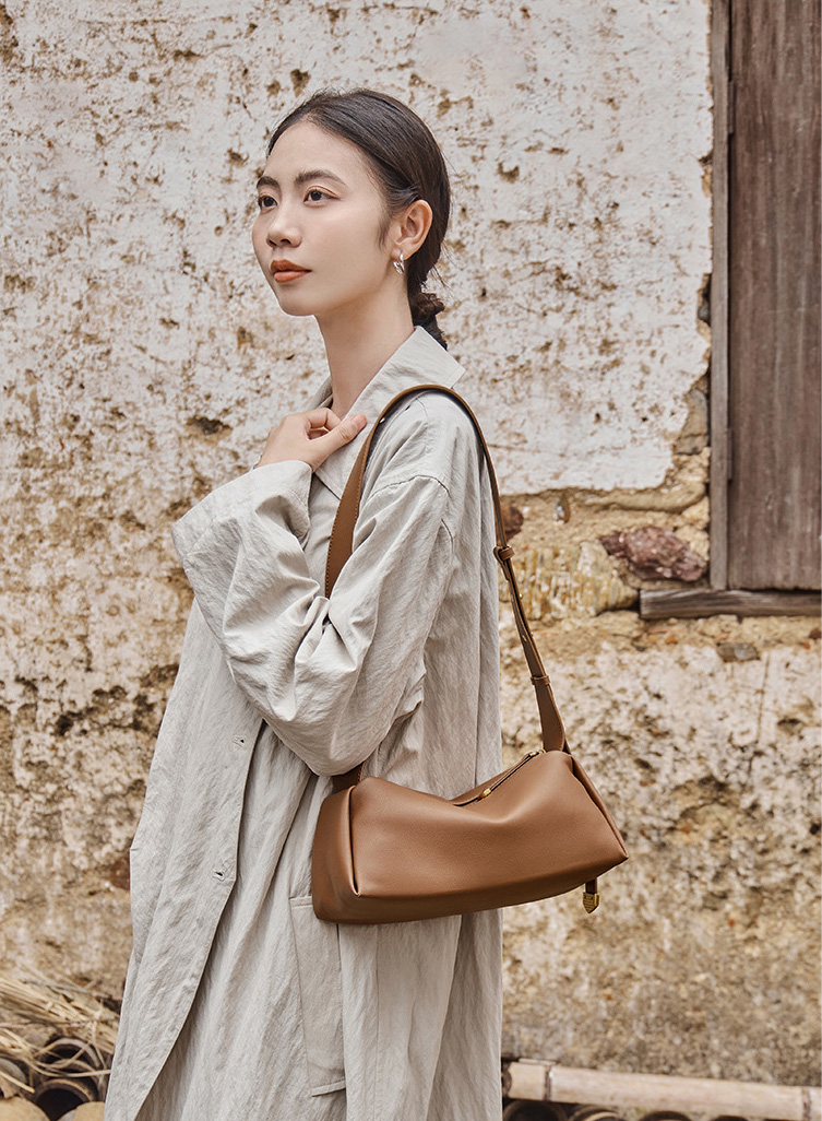 香港狄記皮具 狄記 原創真皮手工 ins郵差包 ins風格包包 頭層牛皮包包 皮革 原創手工真皮 皮件 DEEPKEE 復古真皮手工包