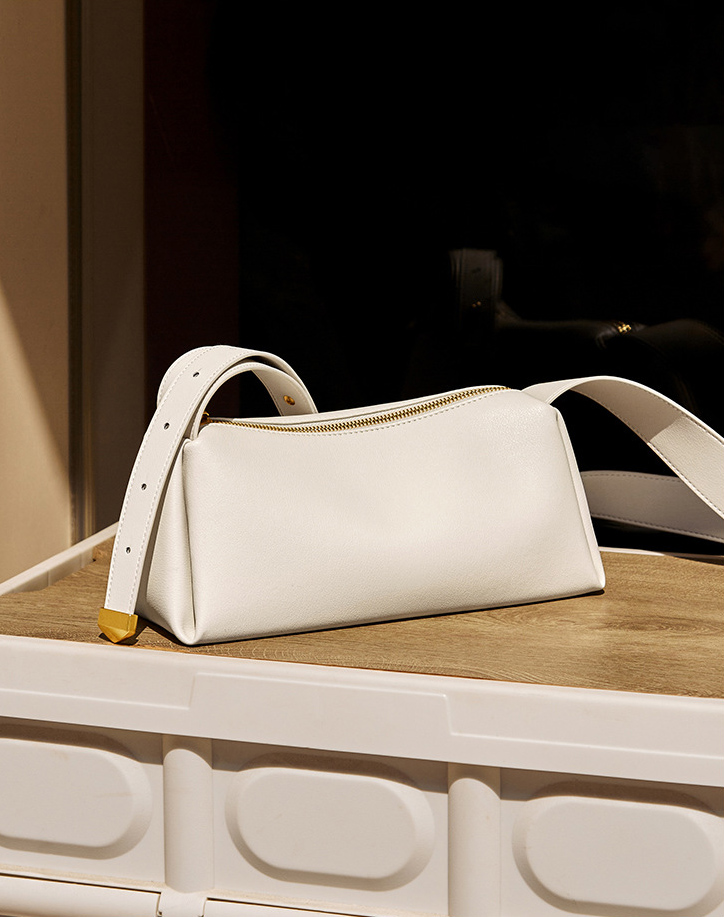 香港狄記皮具 狄記 原創真皮手工 ins郵差包 ins風格包包 頭層牛皮包包 皮革 原創手工真皮 皮件 DEEPKEE 復古真皮手工包