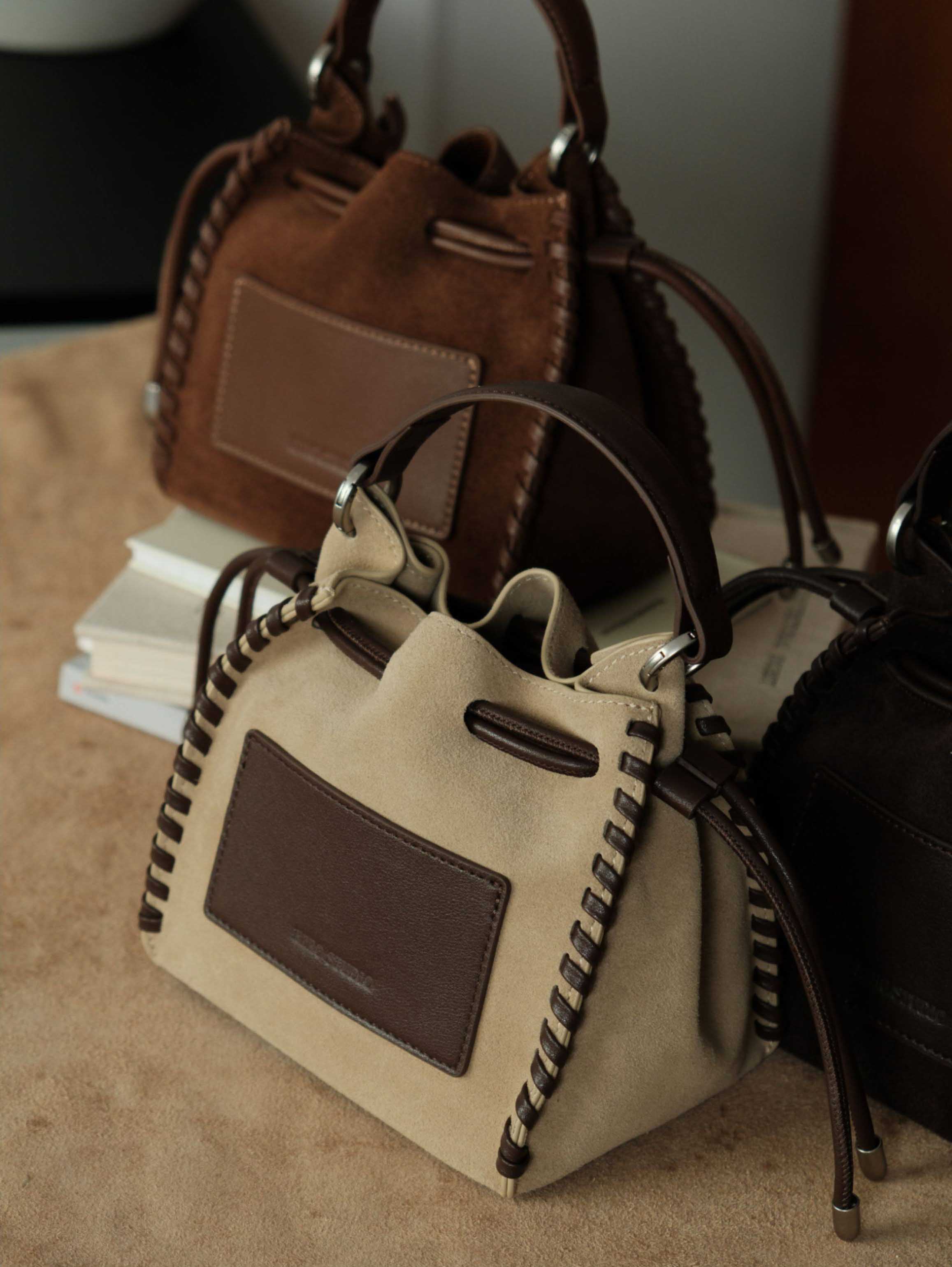 香港狄記皮具 狄記 原創真皮手工 ins郵差包 ins風格包包 頭層牛皮包包 皮革 原創手工真皮 皮件 DEEPKEE 復古真皮手工包