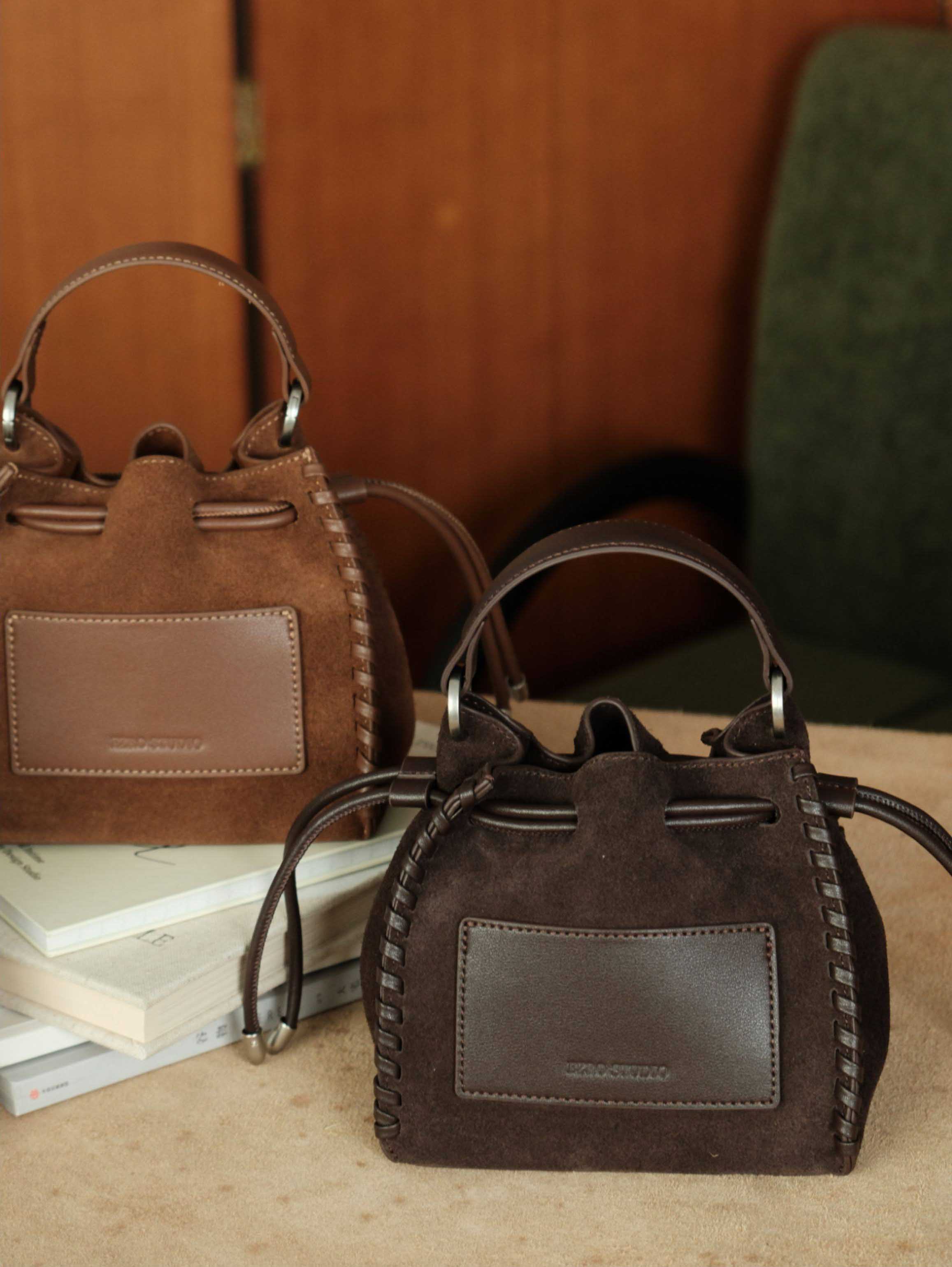 香港狄記皮具 狄記 原創真皮手工 ins郵差包 ins風格包包 頭層牛皮包包 皮革 原創手工真皮 皮件 DEEPKEE 復古真皮手工包