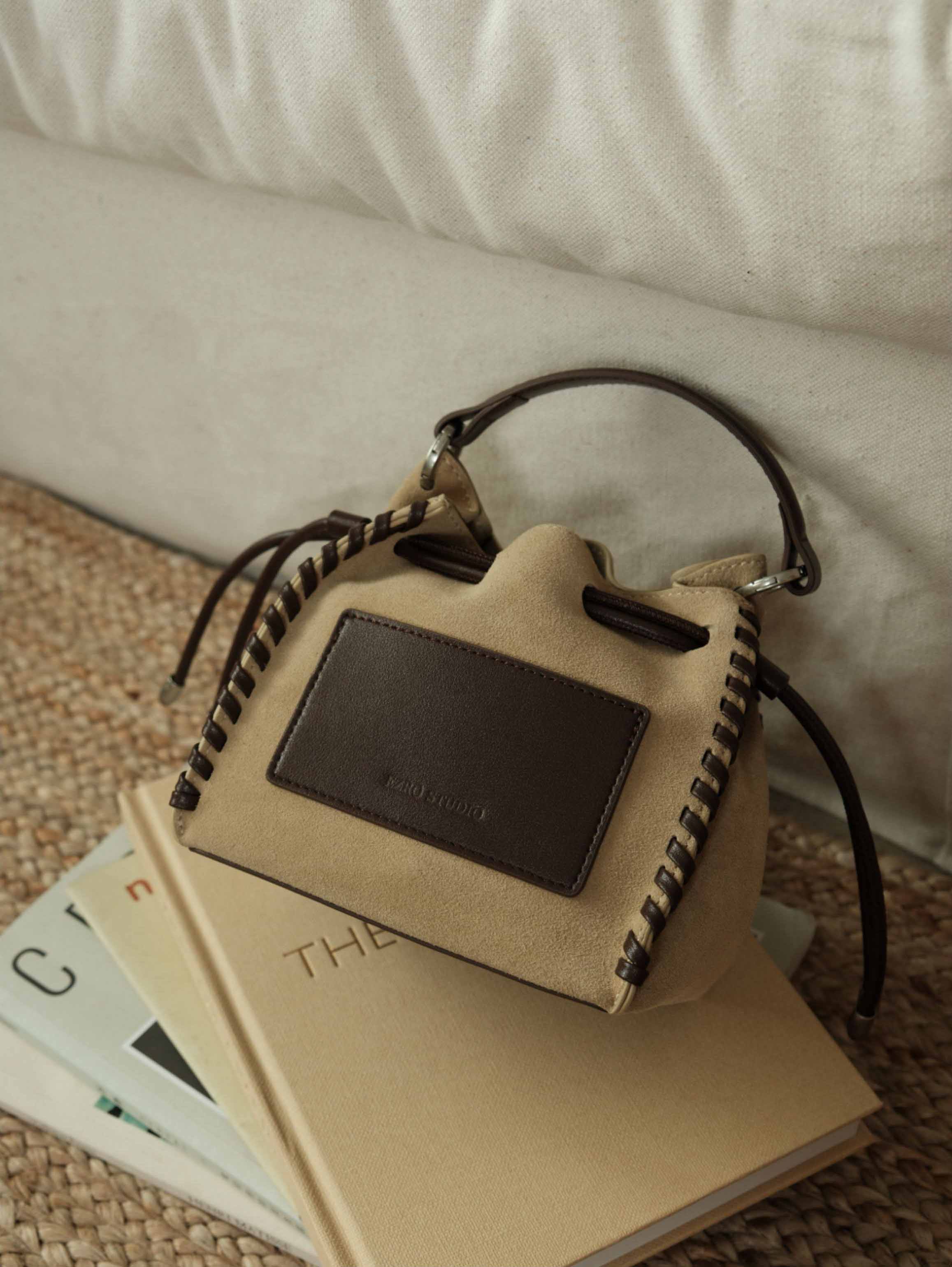 香港狄記皮具 狄記 原創真皮手工 ins郵差包 ins風格包包 頭層牛皮包包 皮革 原創手工真皮 皮件 DEEPKEE 復古真皮手工包