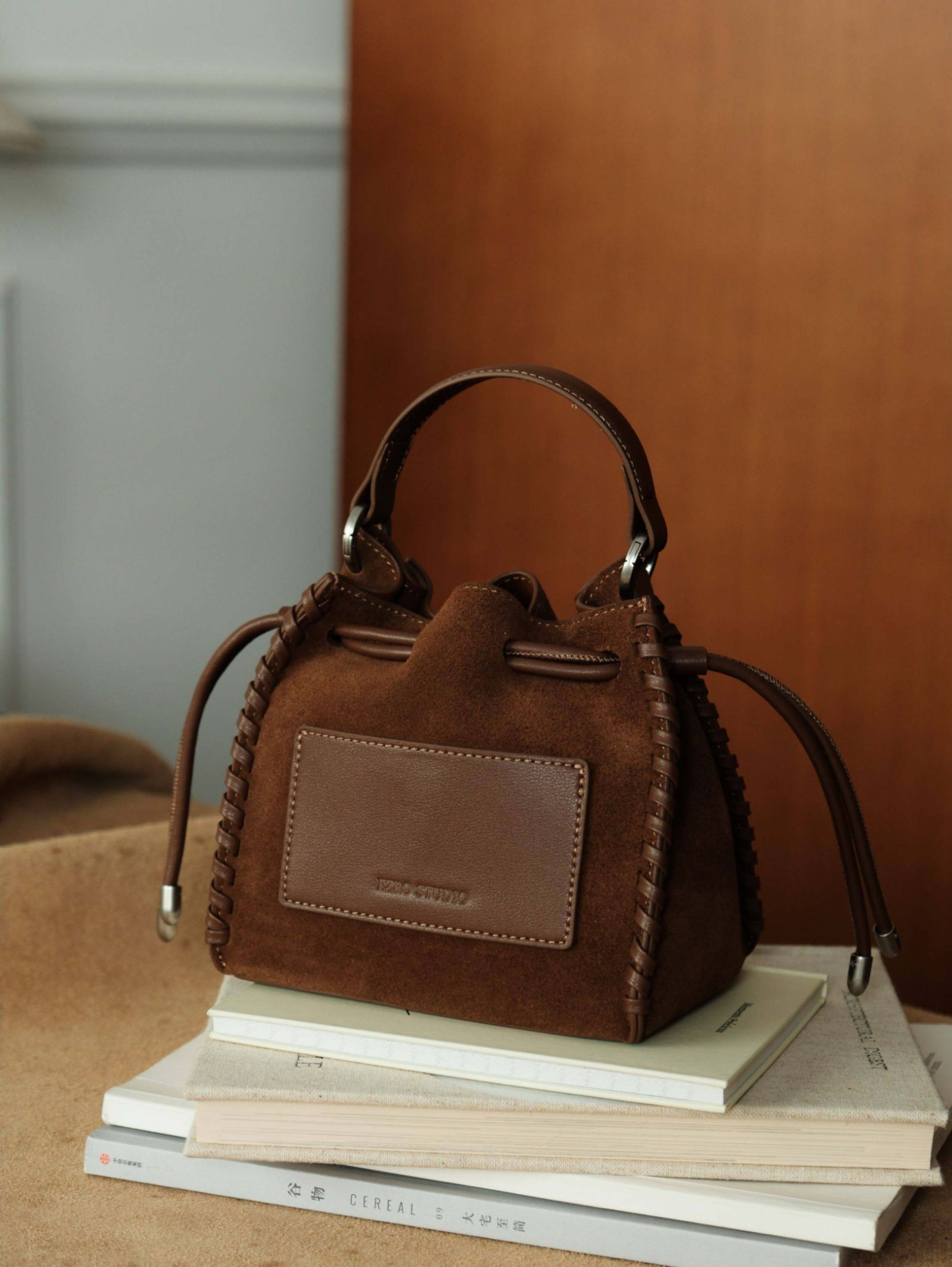 香港狄記皮具 狄記 原創真皮手工 ins郵差包 ins風格包包 頭層牛皮包包 皮革 原創手工真皮 皮件 DEEPKEE 復古真皮手工包