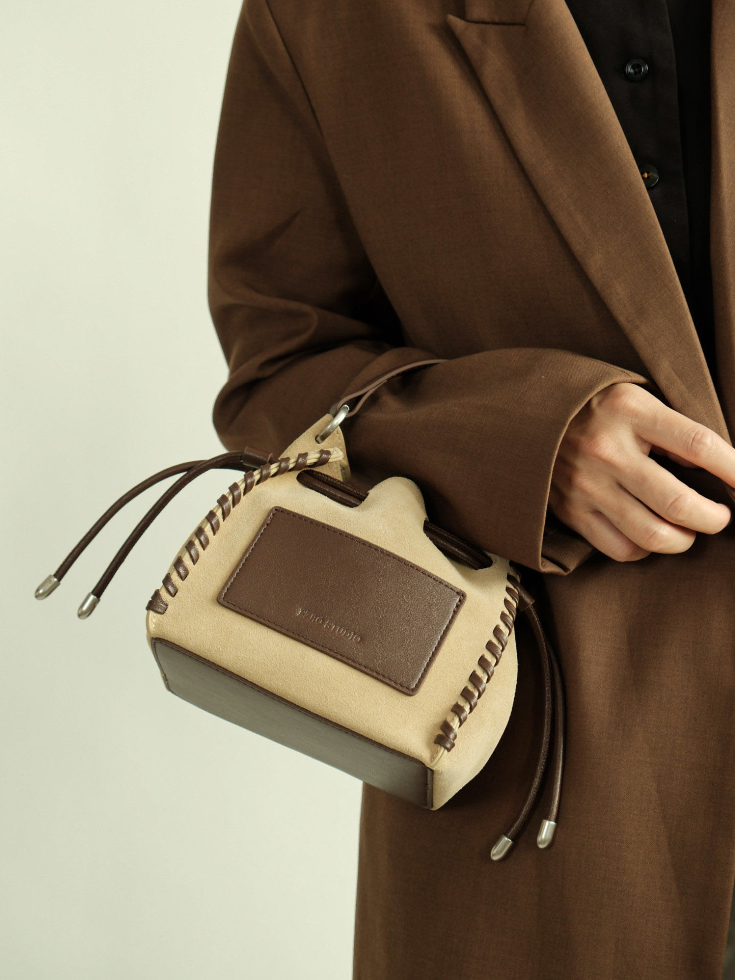 DEEPKEE 磨砂牛皮拼色抽繩福袋包 6267 號