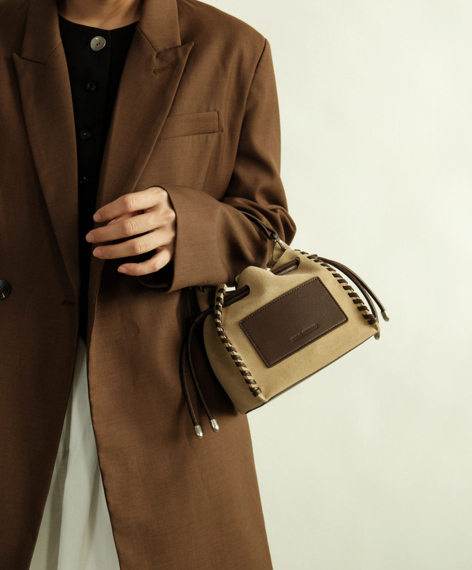 香港狄記皮具 狄記 原創真皮手工 ins郵差包 ins風格包包 頭層牛皮包包 皮革 原創手工真皮 皮件 DEEPKEE 復古真皮手工包