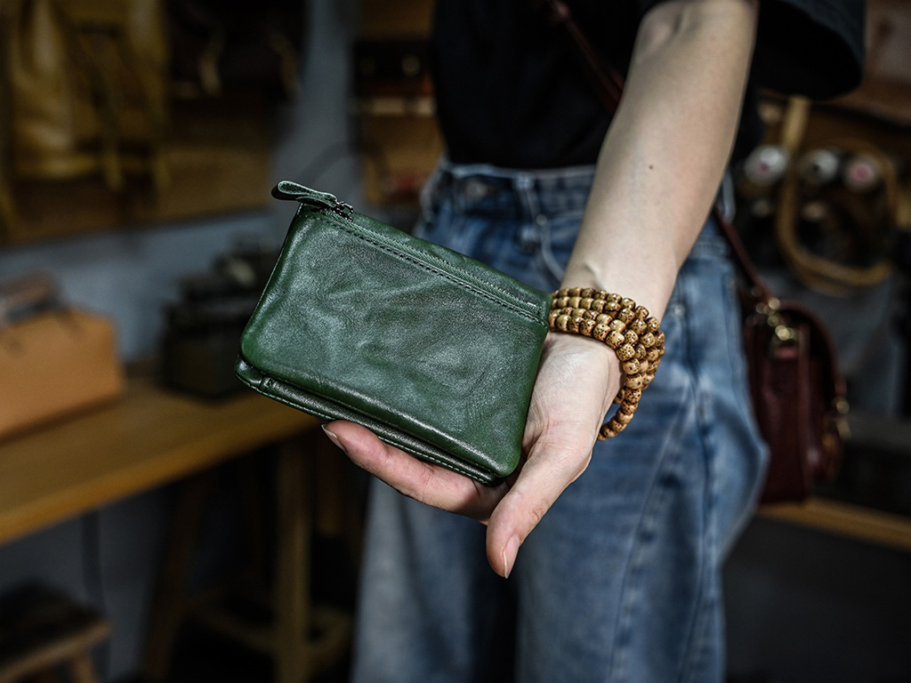 香港狄記皮具 狄記 原創真皮手工 ins郵差包 ins風格包包 頭層牛皮包包 皮革 原創手工真皮 皮件 DEEPKEE 復古包款 小眾軟皮手工包 真皮小方包 6325A 號