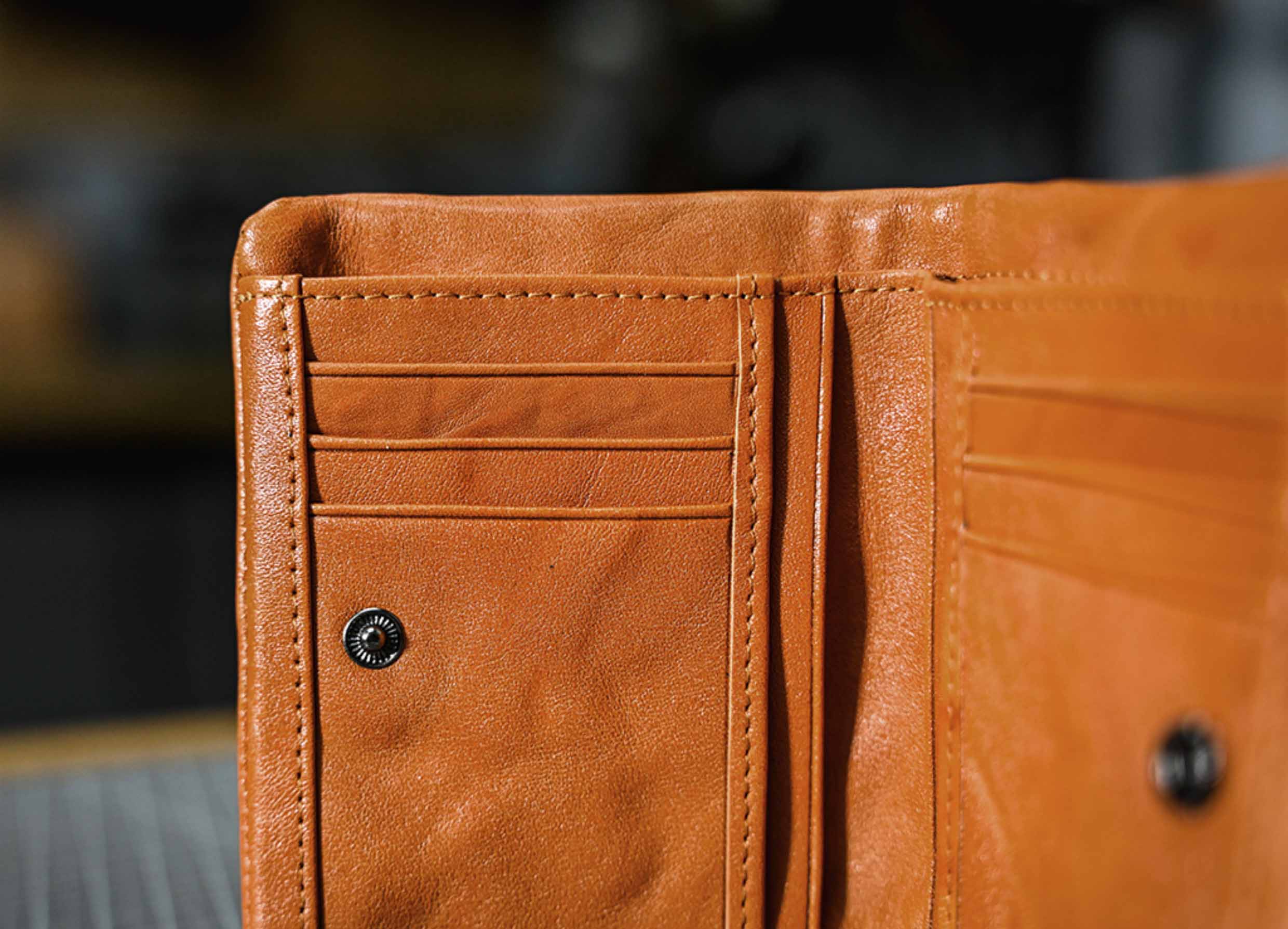 香港狄記皮具 狄記 原創真皮手工 ins郵差包 ins風格包包 頭層牛皮包包 皮革 原創手工真皮 皮件 DEEPKEE 復古包款 小眾軟皮手工包 真皮小方包 6325A 號