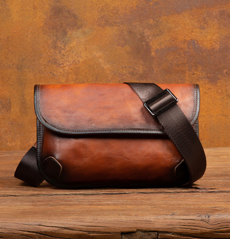 香港狄記皮具 狄記 原創真皮手工 ins郵差包 ins風格包包 頭層牛皮包包 皮革 原創手工真皮 皮件 DEEPKEE 復古真皮手工包