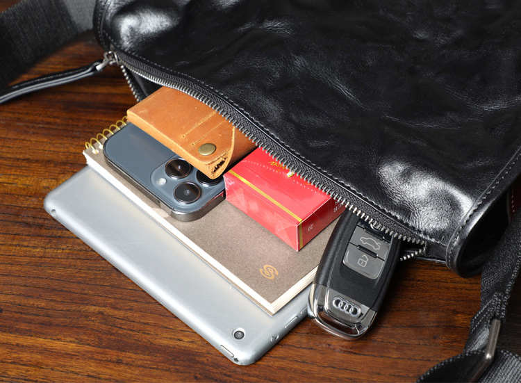 香港狄記皮具 狄記 原創真皮手工 ins郵差包 ins風格包包 頭層牛皮包包 皮革 原創手工真皮 皮件 DEEPKEE 復古真皮手工包