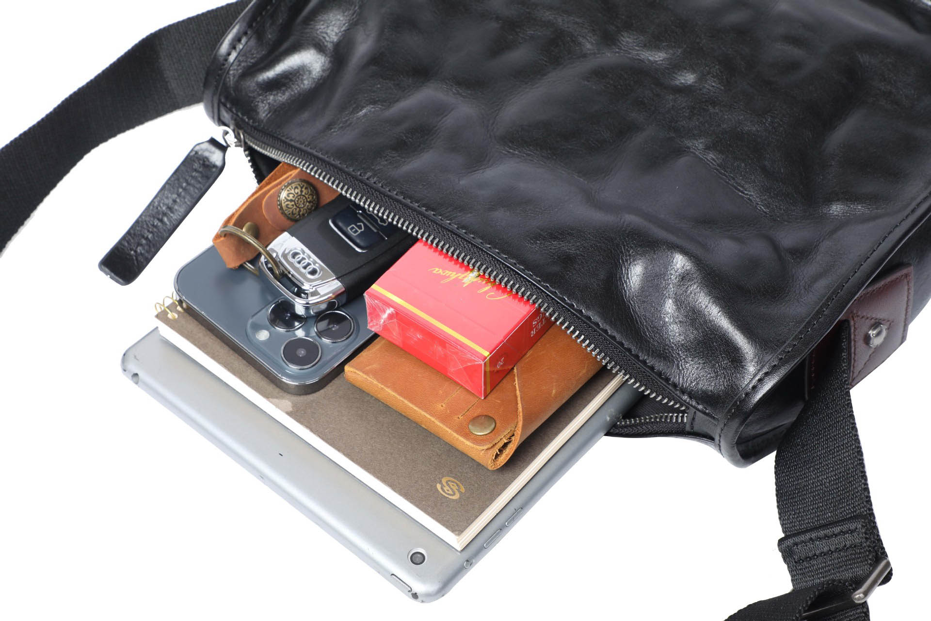 香港狄記皮具 狄記 原創真皮手工 ins郵差包 ins風格包包 頭層牛皮包包 皮革 原創手工真皮 皮件 DEEPKEE 復古真皮手工包