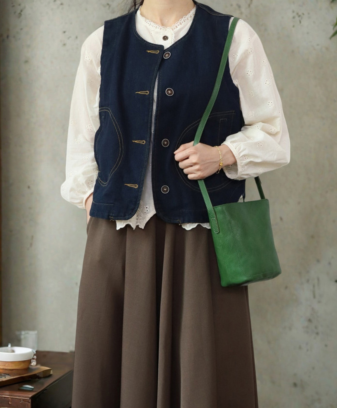 香港狄記皮具 狄記 原創真皮手工 ins郵差包 ins風格包包 頭層牛皮包包 皮革 原創手工真皮 皮件 DEEPKEE 復古真皮手工包