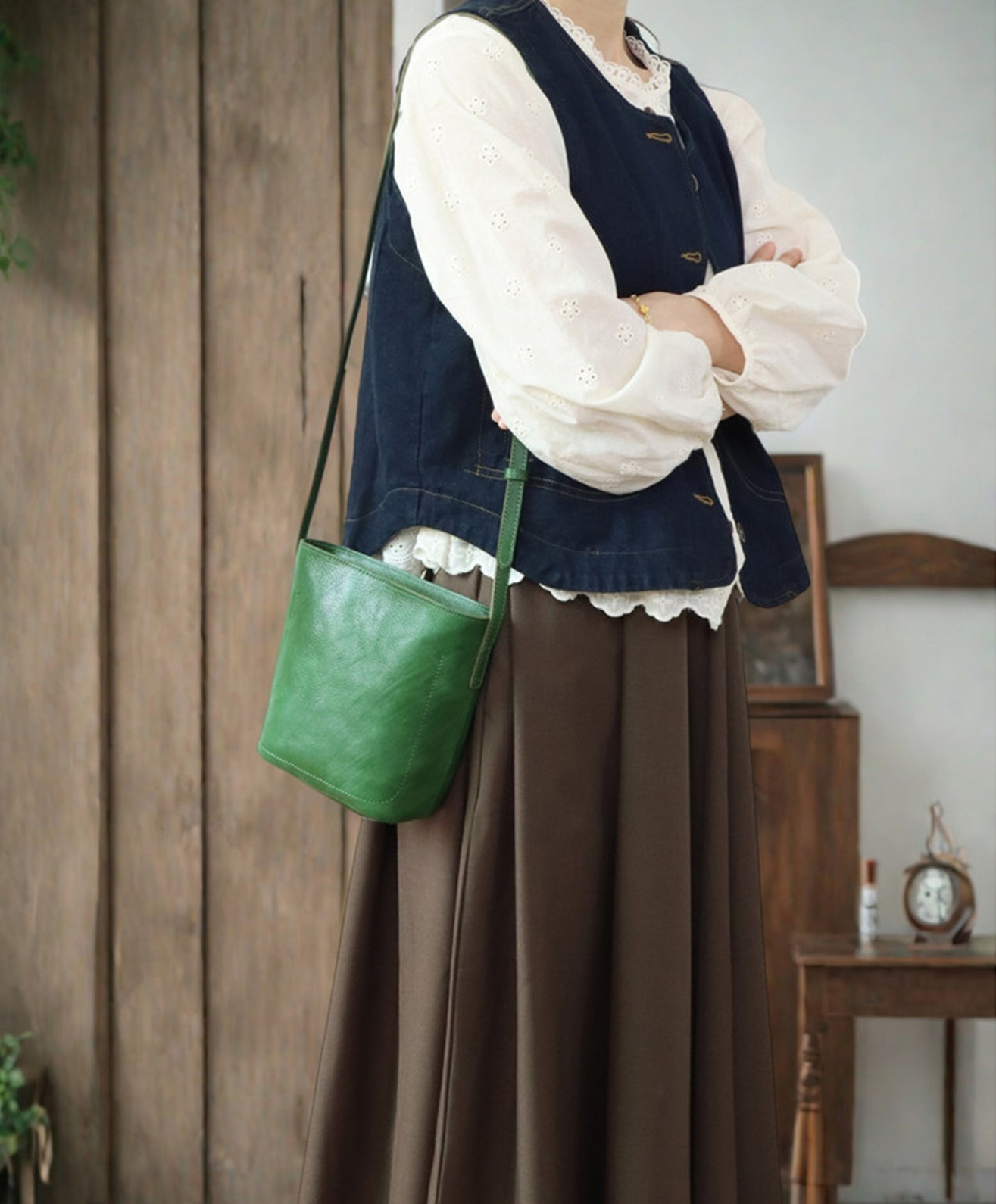 香港狄記皮具 狄記 原創真皮手工 ins郵差包 ins風格包包 頭層牛皮包包 皮革 原創手工真皮 皮件 DEEPKEE 復古真皮手工包