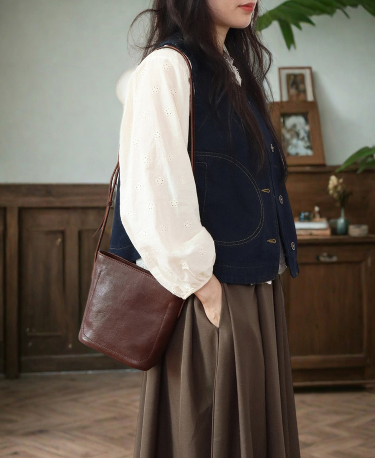 香港狄記皮具 狄記 原創真皮手工 ins郵差包 ins風格包包 頭層牛皮包包 皮革 原創手工真皮 皮件 DEEPKEE 復古真皮手工包