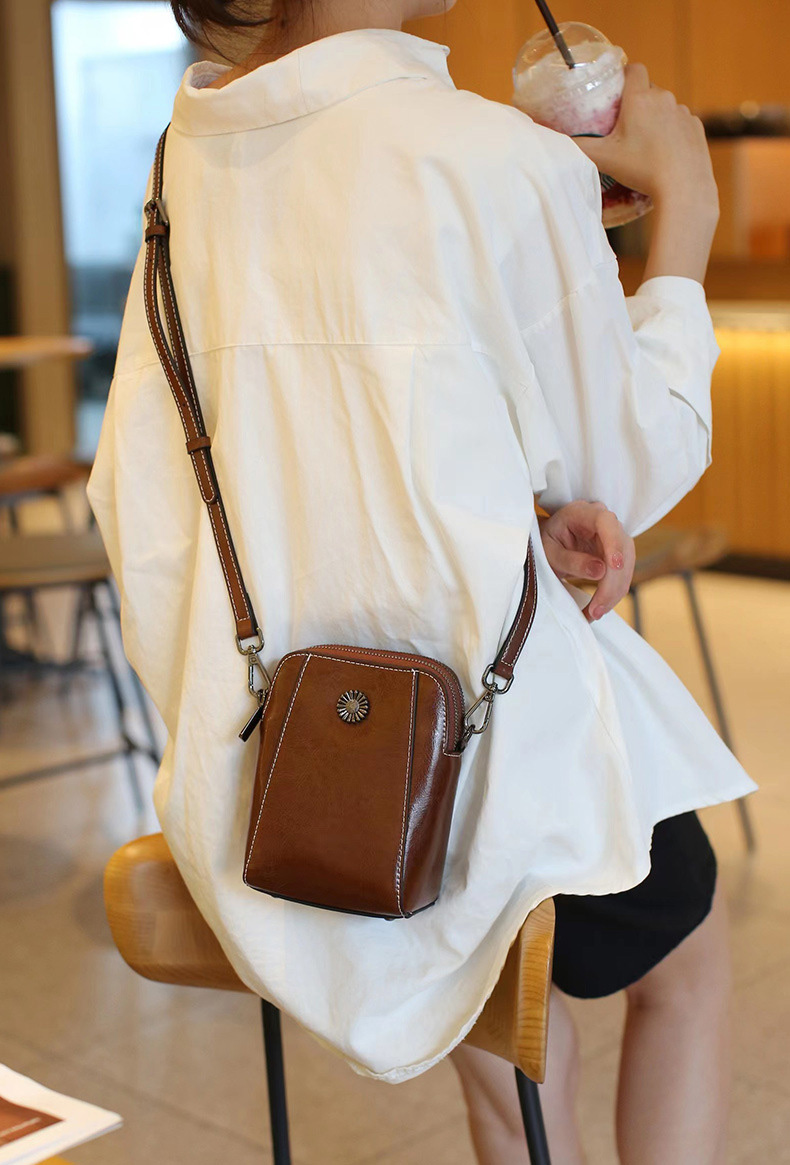 DEEPKEE original nubuck handmade full-grain genuine leather cowhide bag 牛皮手機包女拉鍊小包 6881 號