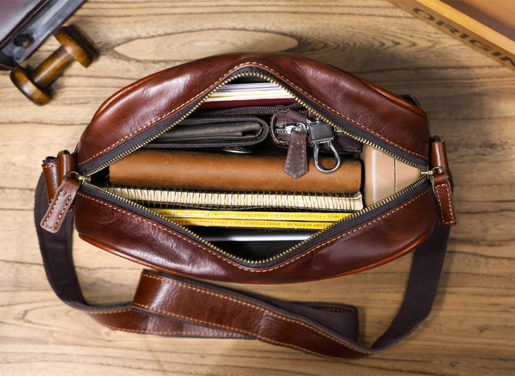 香港狄記皮具 狄記 原創真皮手工 ins郵差包 ins風格包包 頭層牛皮包包 皮革 原創手工真皮 皮件 DEEPKEE 復古真皮手工包