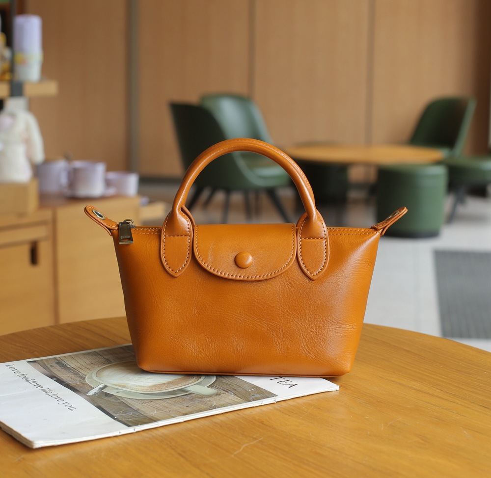 香港狄記皮具 狄記 原創真皮手工 ins郵差包 ins風格包包 頭層牛皮包包 皮革 原創手工真皮 皮件 DEEPKEE 復古真皮手工包