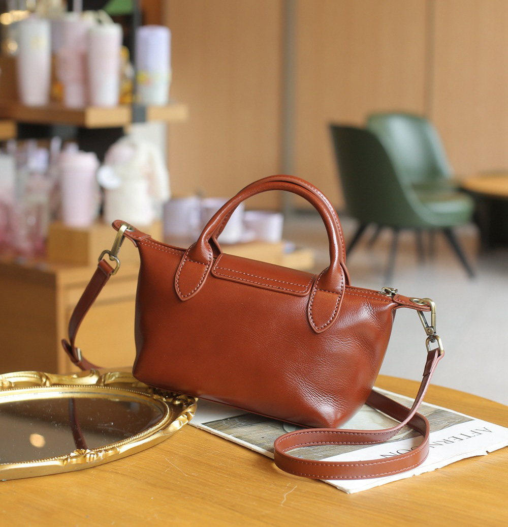 香港狄記皮具 狄記 原創真皮手工 ins郵差包 ins風格包包 頭層牛皮包包 皮革 原創手工真皮 皮件 DEEPKEE 復古真皮手工包