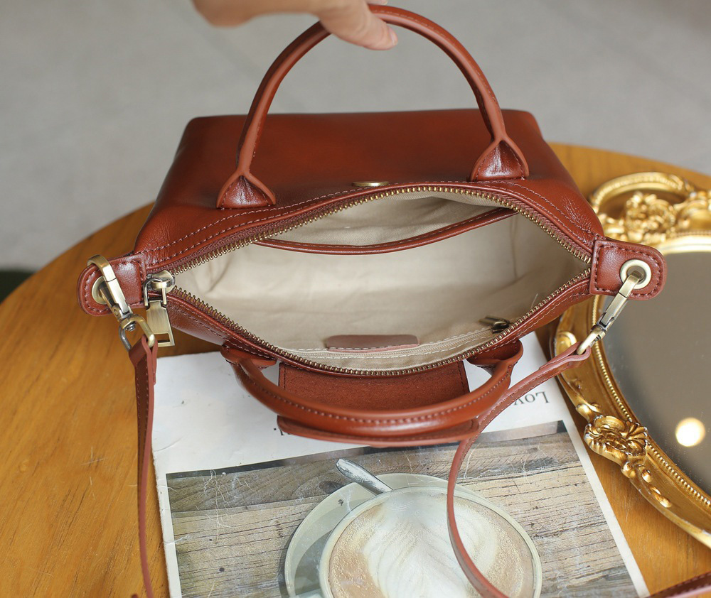 香港狄記皮具 狄記 原創真皮手工 ins郵差包 ins風格包包 頭層牛皮包包 皮革 原創手工真皮 皮件 DEEPKEE 復古真皮手工包