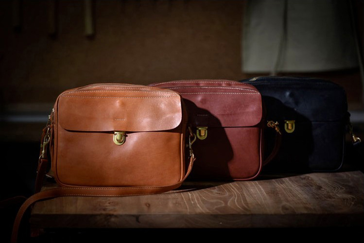 香港狄記皮具 狄記 原創真皮手工 ins郵差包 ins風格包包 頭層牛皮包包 皮革 原創手工真皮 皮件 DEEPKEE 復古真皮手工包