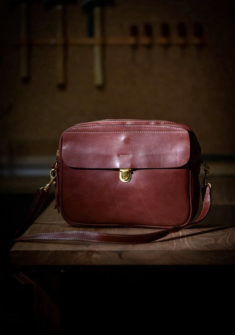 香港狄記皮具 狄記 原創真皮手工 ins郵差包 ins風格包包 頭層牛皮包包 皮革 原創手工真皮 皮件 DEEPKEE 復古真皮手工包