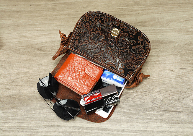 香港狄記皮具 狄記 原創真皮手工 ins郵差包 ins風格包包 頭層牛皮包包 皮革 原創手工真皮 皮件 DEEPKEE 復古真皮手工包