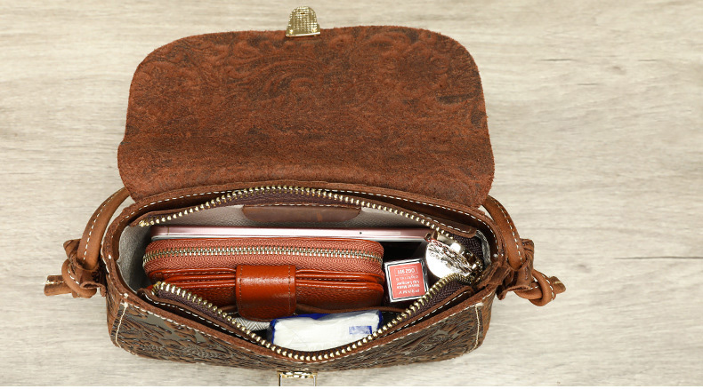 香港狄記皮具 狄記 原創真皮手工 ins郵差包 ins風格包包 頭層牛皮包包 皮革 原創手工真皮 皮件 DEEPKEE 復古真皮手工包