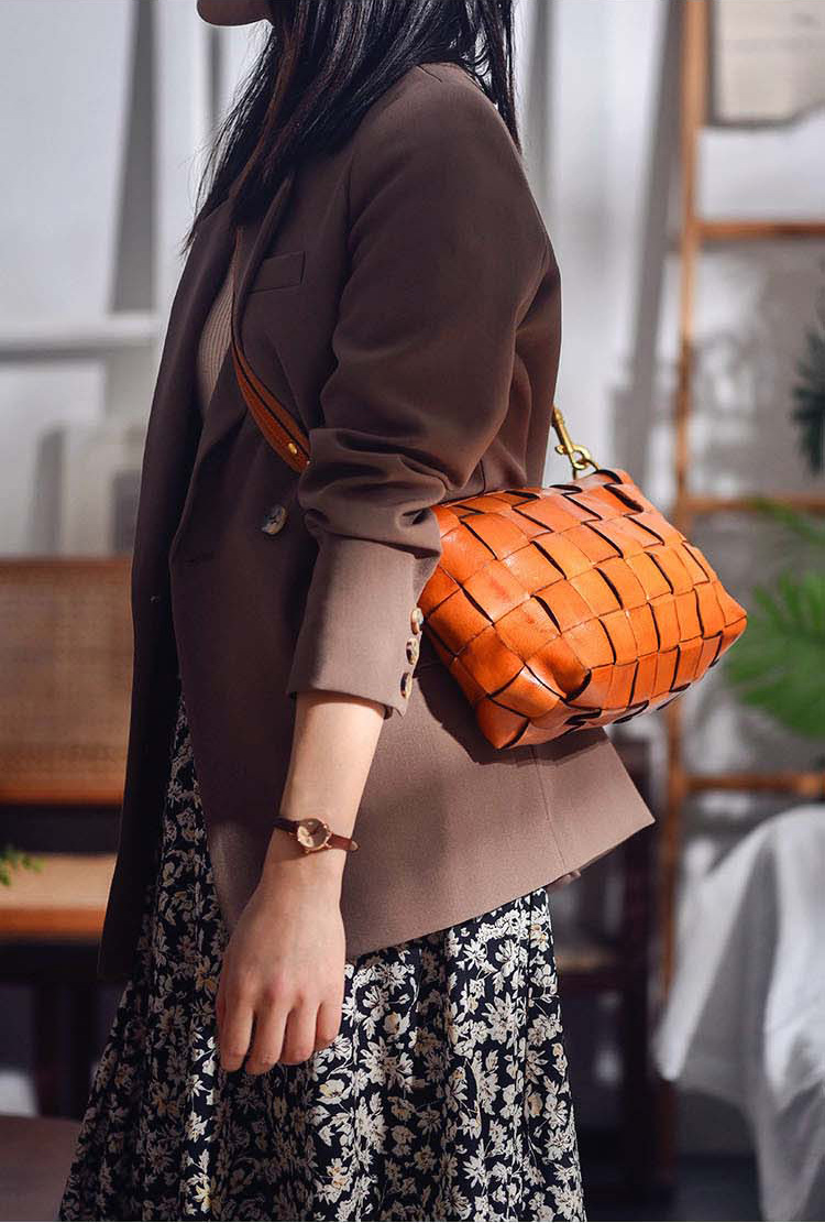 香港狄記皮具 狄記 原創真皮手工 ins郵差包 ins風格包包 頭層牛皮包包 皮革 原創手工真皮 皮件 DEEPKEE 復古真皮手工包