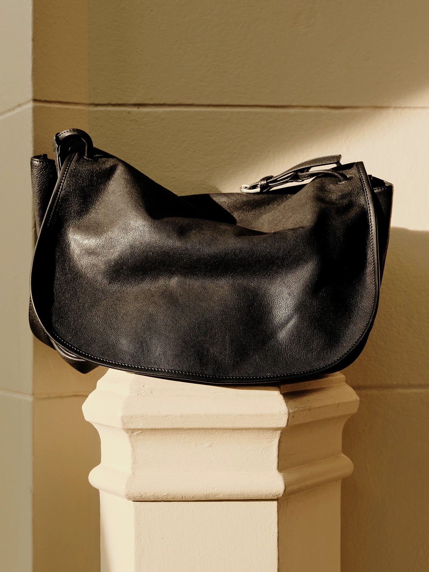 DEEPKEE 植鞣羊皮信使馬鞍包 883號