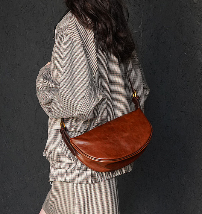 香港狄記皮具 狄記 原創真皮手工 ins郵差包 ins風格包包 頭層牛皮包包 皮革 原創手工真皮 皮件 DEEPKEE 復古真皮手工包