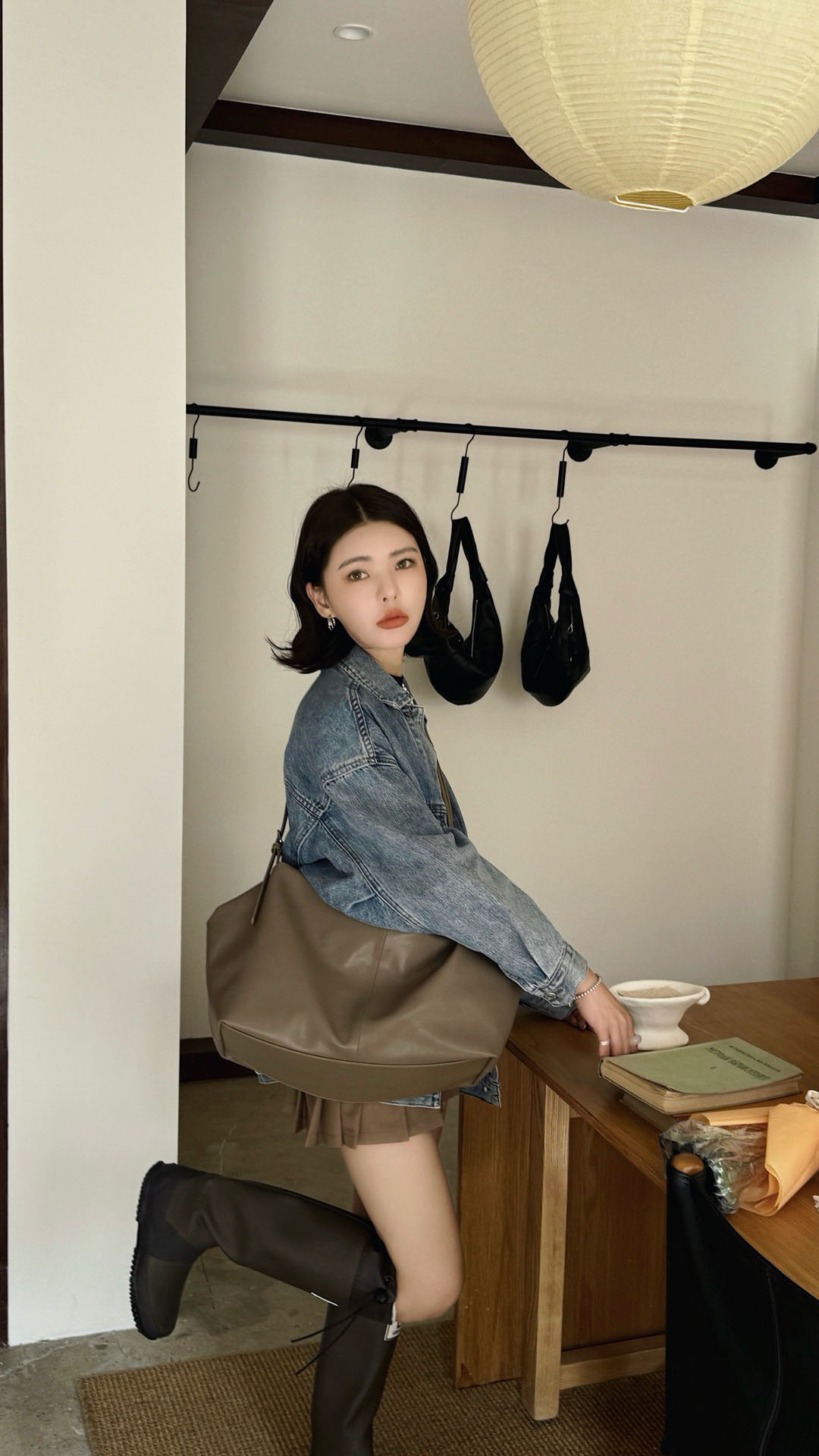 香港狄記皮具 狄記 原創真皮手工 ins郵差包 ins風格包包 頭層牛皮包包 皮革 原創手工真皮 皮件 DEEPKEE 復古真皮手工包