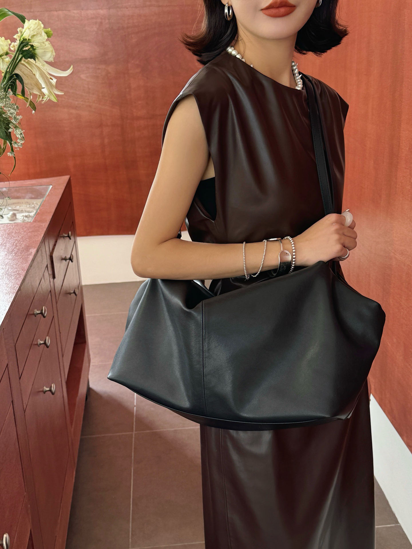 香港狄記皮具 狄記 原創真皮手工 ins郵差包 ins風格包包 頭層牛皮包包 皮革 原創手工真皮 皮件 DEEPKEE 復古真皮手工包