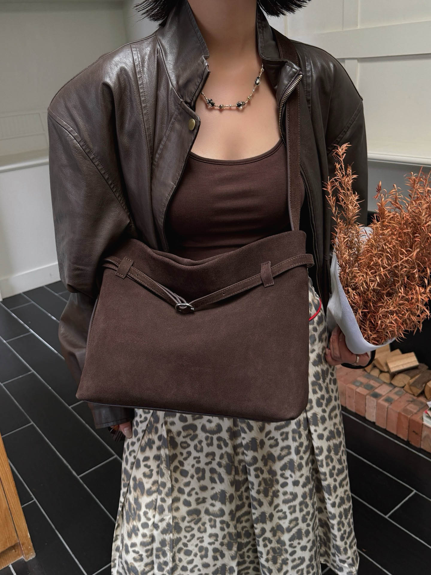 香港狄記皮具 狄記 原創真皮手工 ins郵差包 ins風格包包 頭層牛皮包包 皮革 原創手工真皮 皮件 DEEPKEE 復古真皮手工包