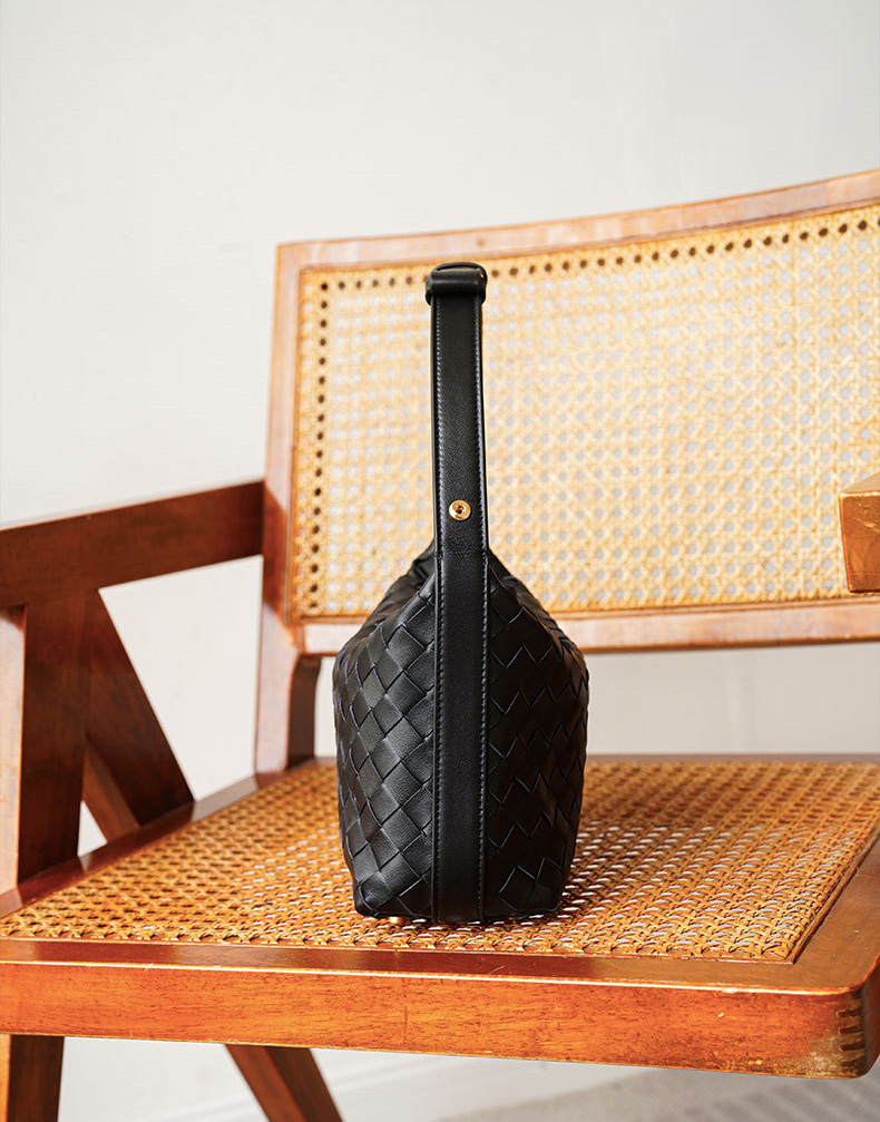 DEEPKEE BAGS | 職人技 純小羊皮ン編み織手提包 90102號