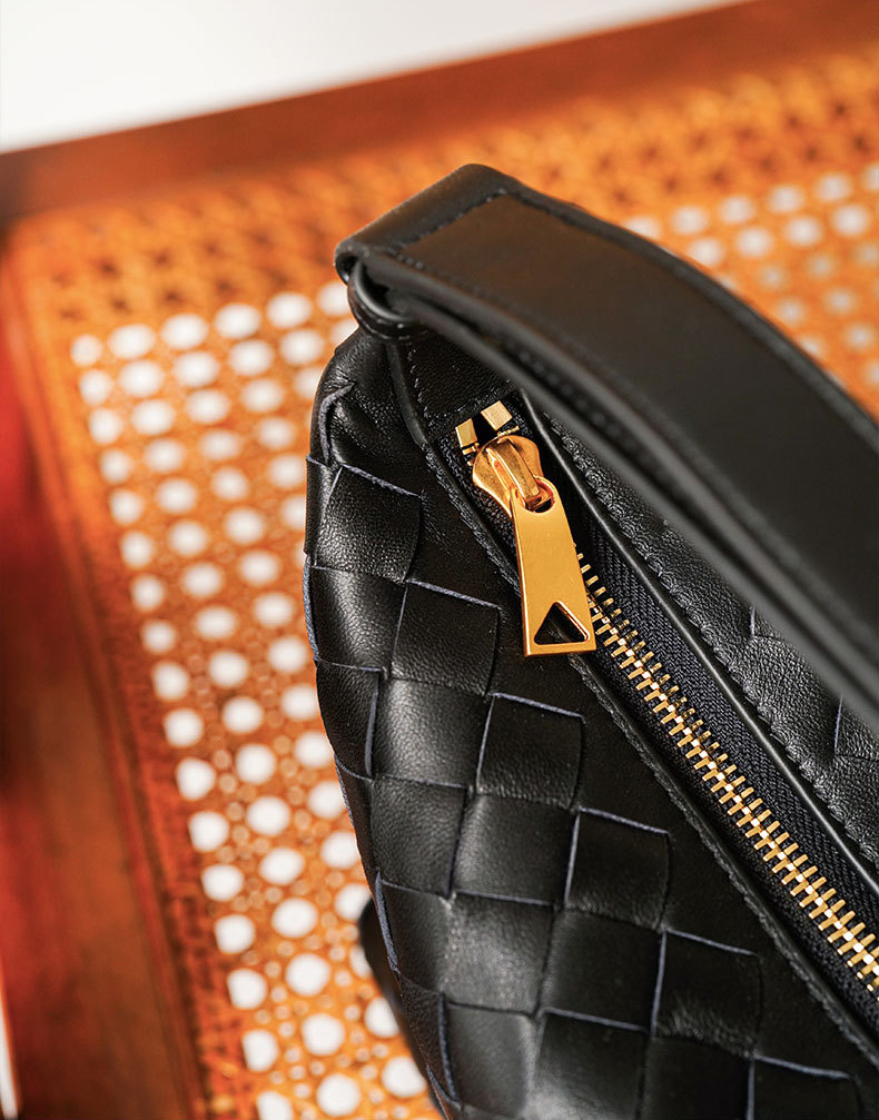 DEEPKEE BAGS | 職人技 純小羊皮ン編み織手提包 90102號