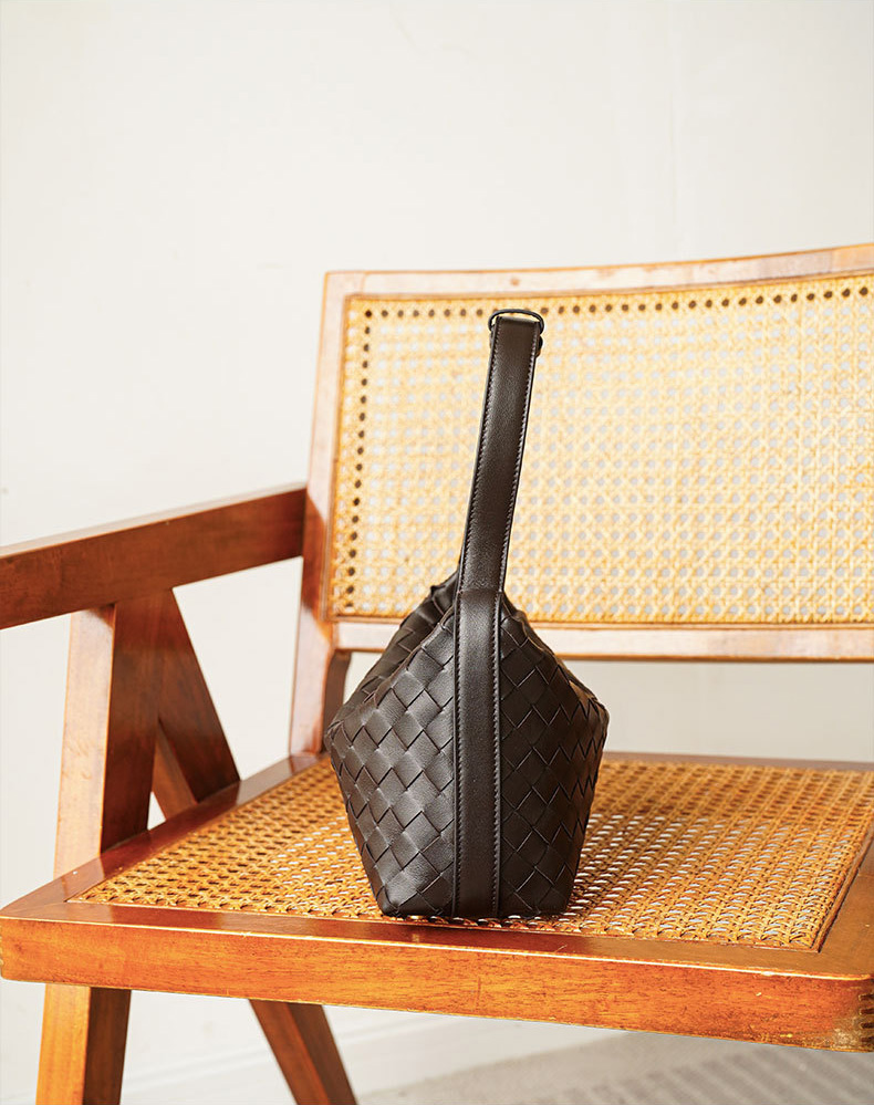 DEEPKEE BAGS | 職人技 純小羊皮ン編み織手提包 90102號