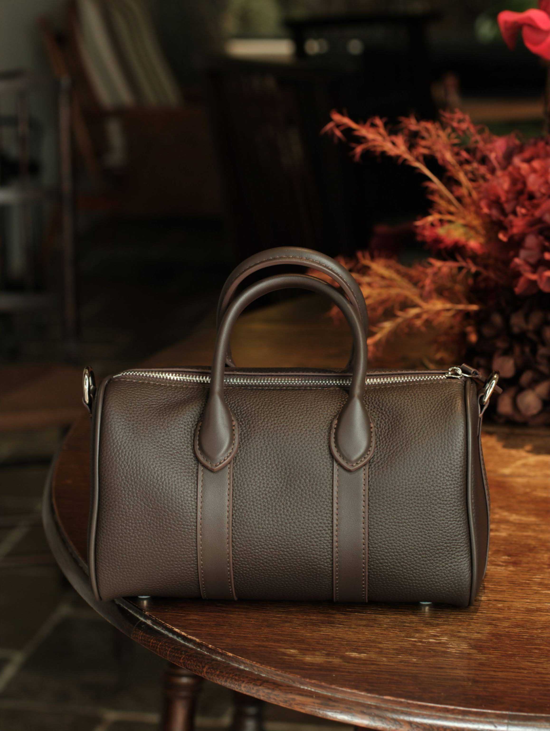 香港狄記皮具 狄記 原創真皮手工 ins郵差包 ins風格包包 頭層牛皮包包 皮革 原創手工真皮 皮件 DEEPKEE 復古真皮手工包