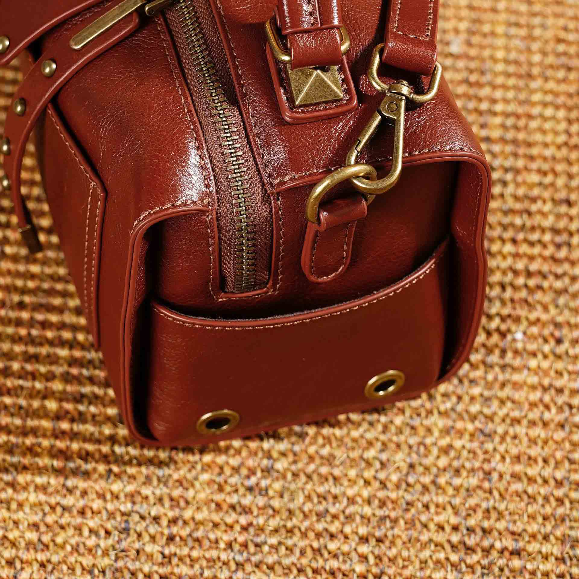 香港狄記皮具 狄記 原創真皮手工 ins郵差包 ins風格包包 頭層牛皮包包 皮革 原創手工真皮 皮件 DEEPKEE 復古真皮手工包